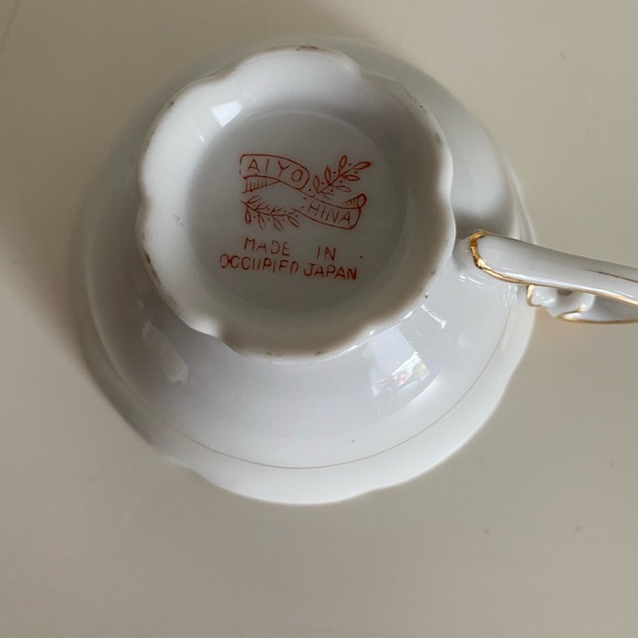 VTG BLUE WITH PURPLE FLOWERS TEACUP AND SAUCER AIYO CHINA MADE IN OCCUPIED JAPAN - Picture 6 of 7